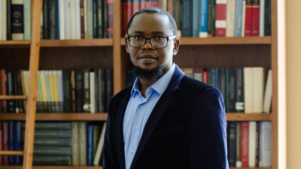 Frank Abumere headshot