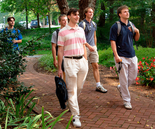 Students walking in to Richmond Law on the first day of classes.