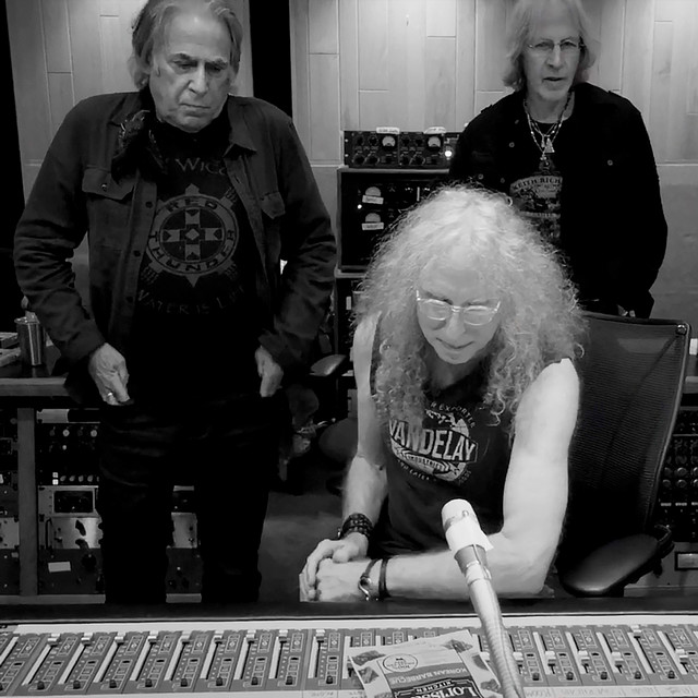 Musicians Danny Kortchmar, Waddy Wachtel, and Steve Postel in a recording studio