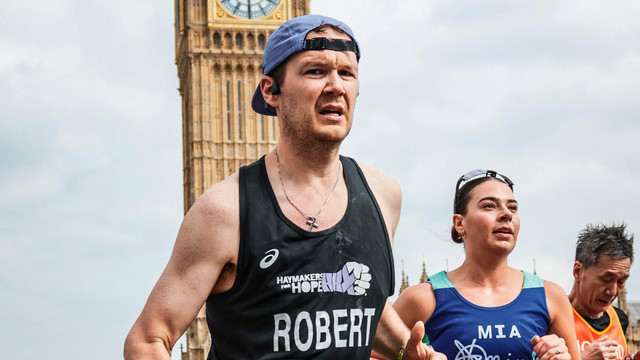 Robert Drewry, ’12 and L’16, competing in the London Marathon