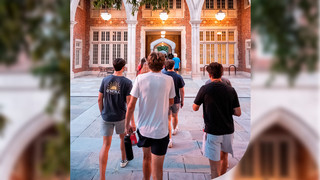 UR students walking to class