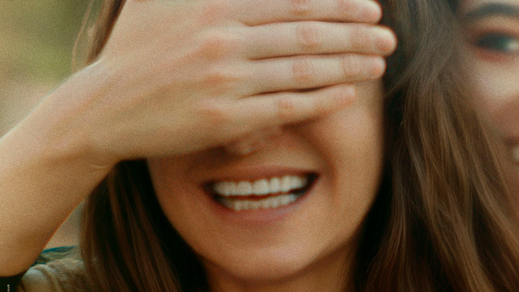 Fuori (Outside) image