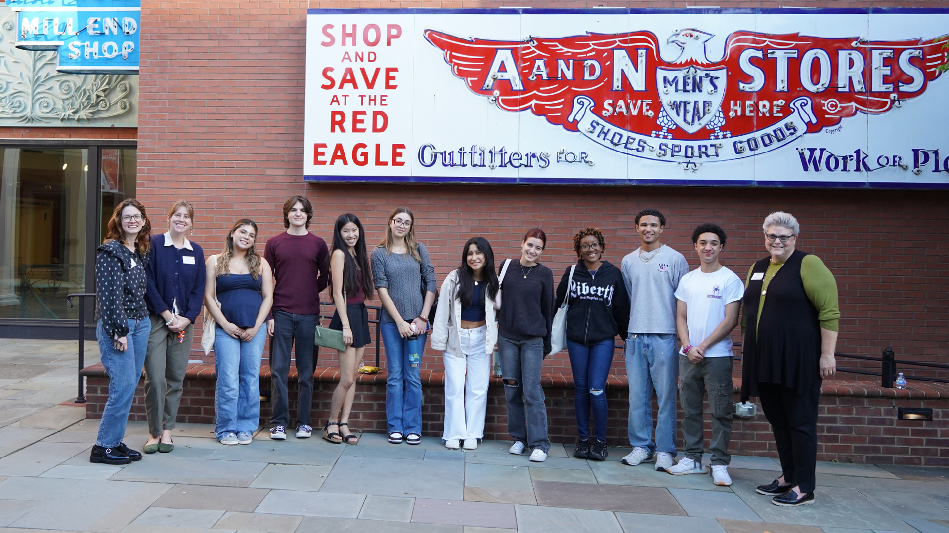 A group photo of bonner scholars at the Valentine history center