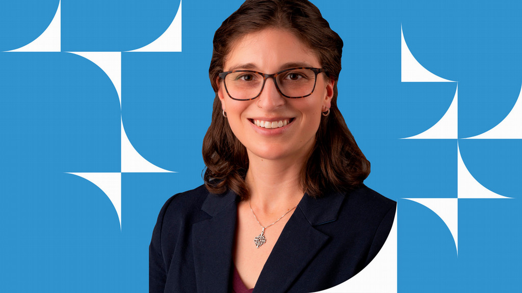 Headshot of Amanda Laury Kleintop, '11