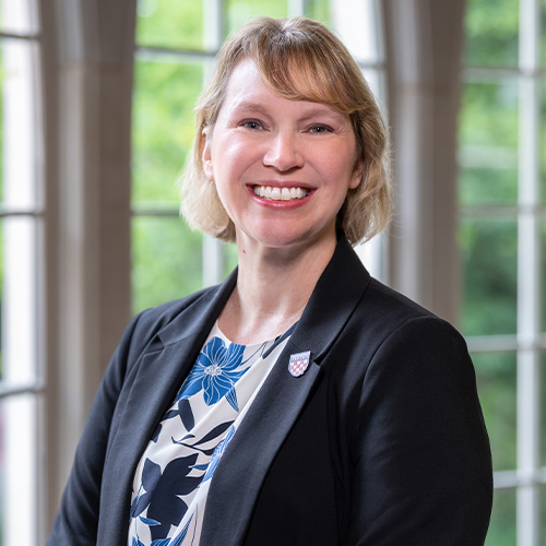 Headshot of Dr. Stacie Petter, Dean of the Robins School of Business