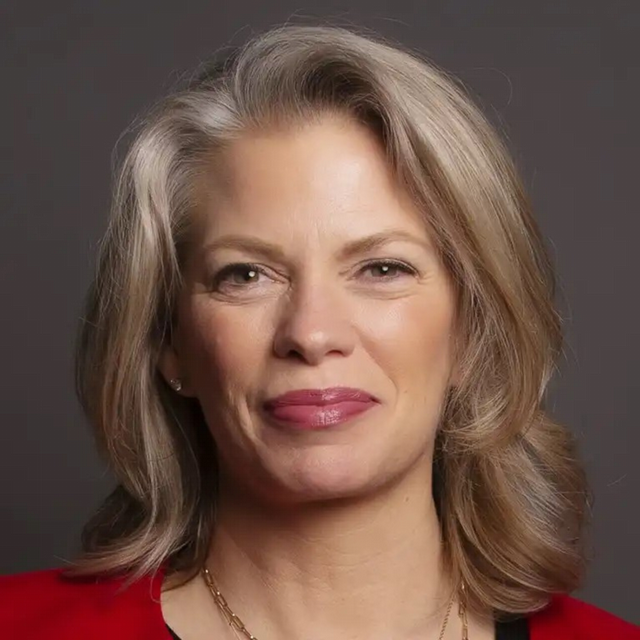 Headshot of Dr. Julie Payne-Kirchmeier