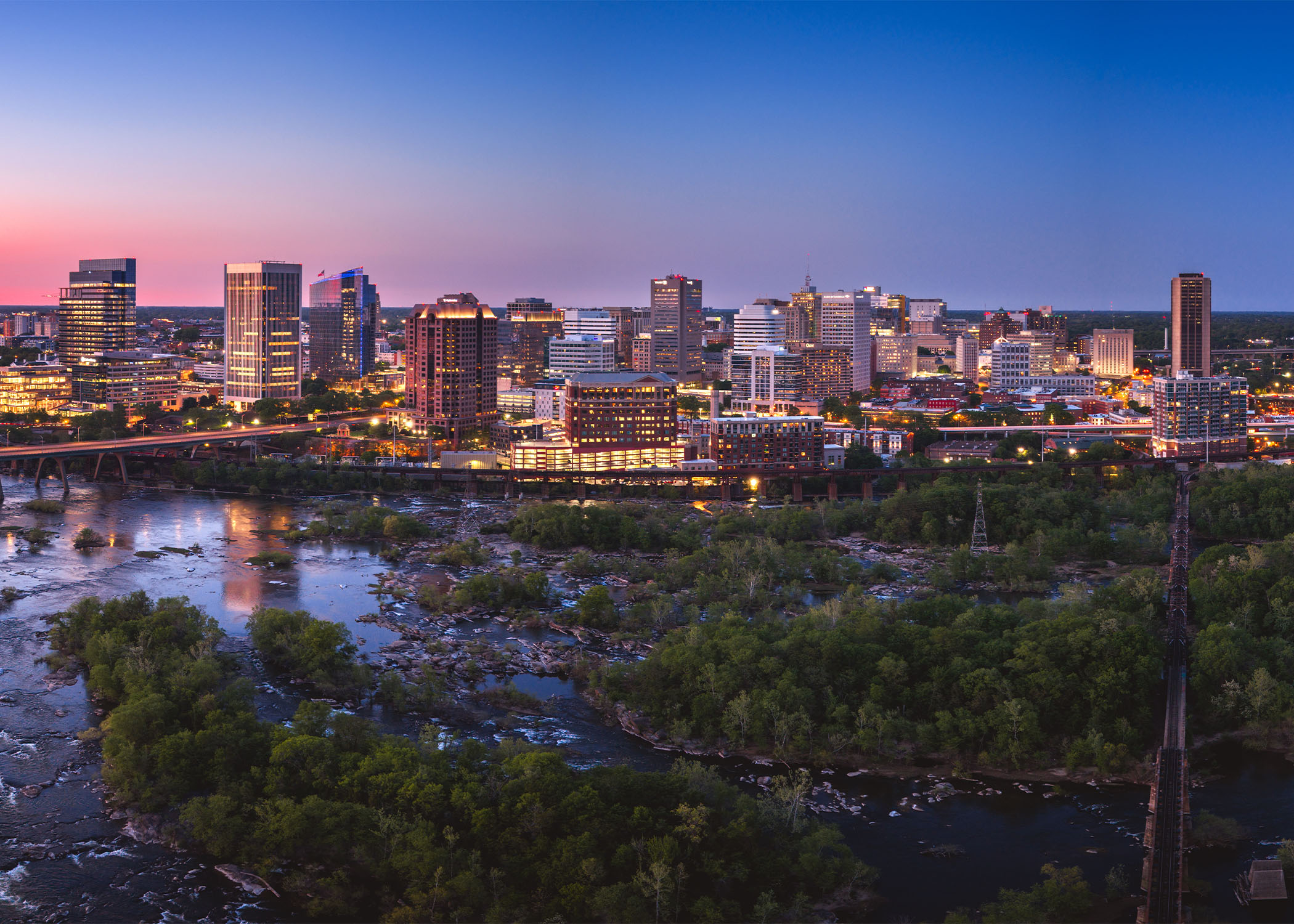 Skyline of Richmond, Virginia at night