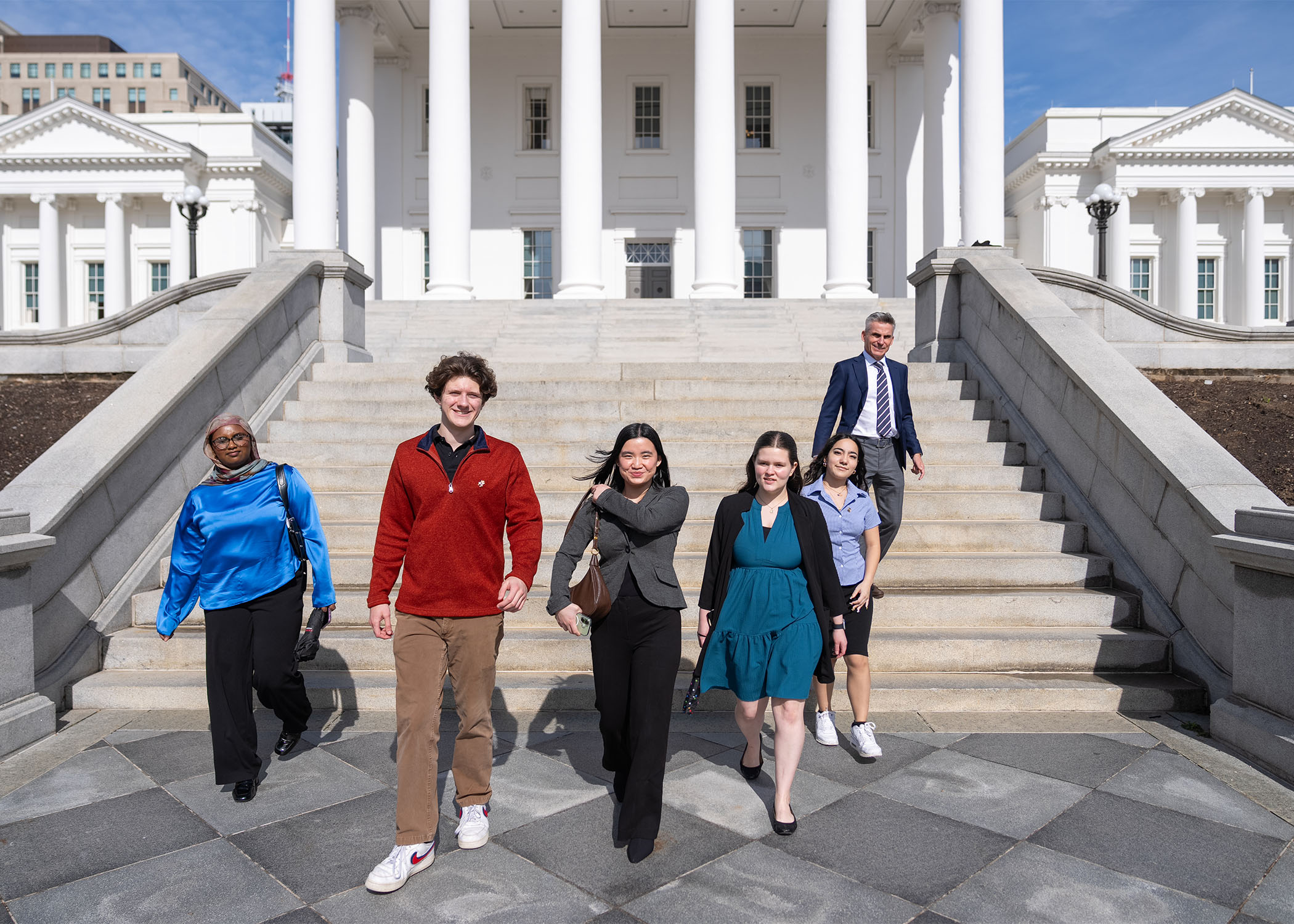 University of Richmond students in front of the Virginia State Capitol